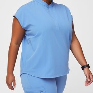 Rafaela Oversized Scrub Top. XXL. Ceil Blue